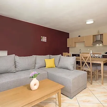 Tumeremos For 8 People, Private Bbq Area. 3*