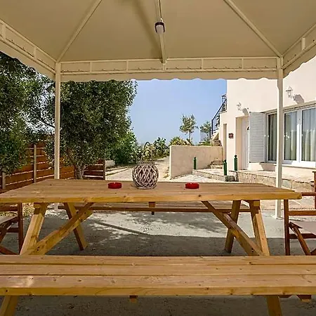 Tumeremos For 8 People, Private Bbq Area. 3*