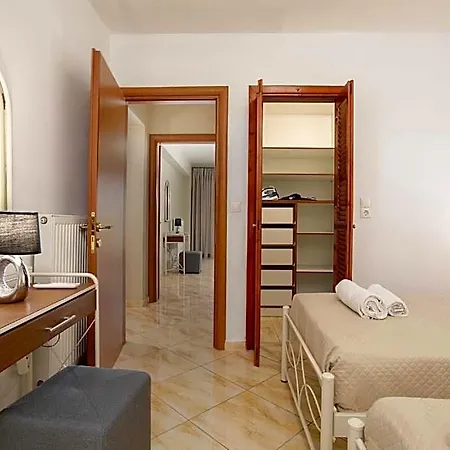 Tumeremos For 8 People, Private Bbq Area. 3* Zakynthos